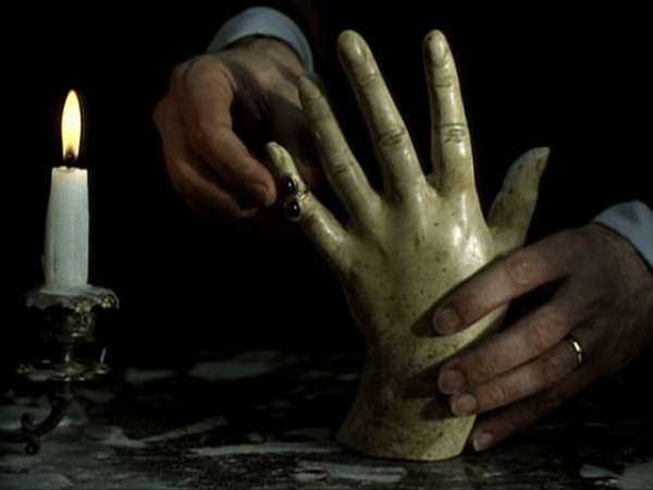 Desfiles fúnebres: Aproximaciones fílmicas a los&nbsp;muertos