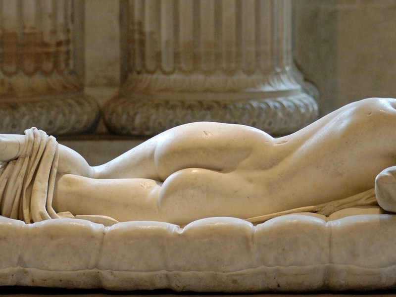 Efebos y ninfas: una breve nota sobre el&nbsp;andrógino