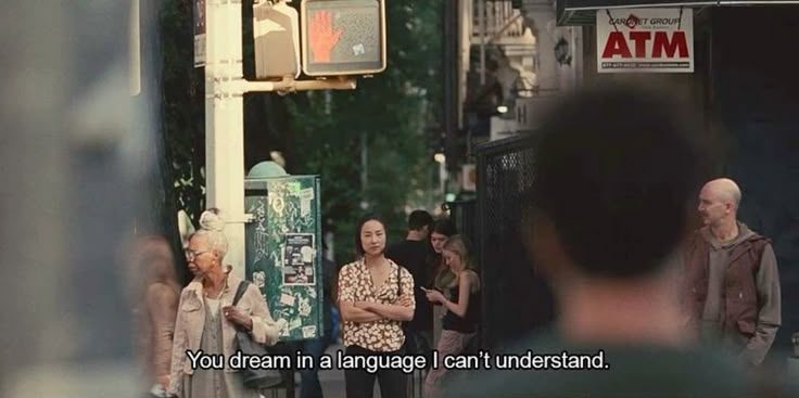 Faltos de palabras, discurre la vida: 