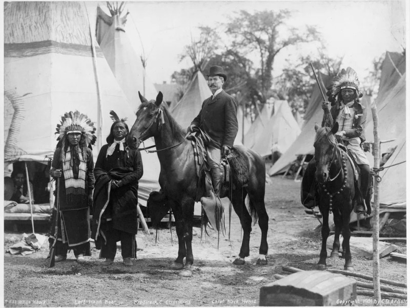 Cuerpos colonizadores